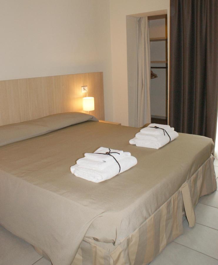 Residence Belmare Римини Экстерьер фото